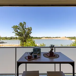  Appartement Bord Lac, Climatisé Proche Avignon, Plage, Wave Island&spirou France
